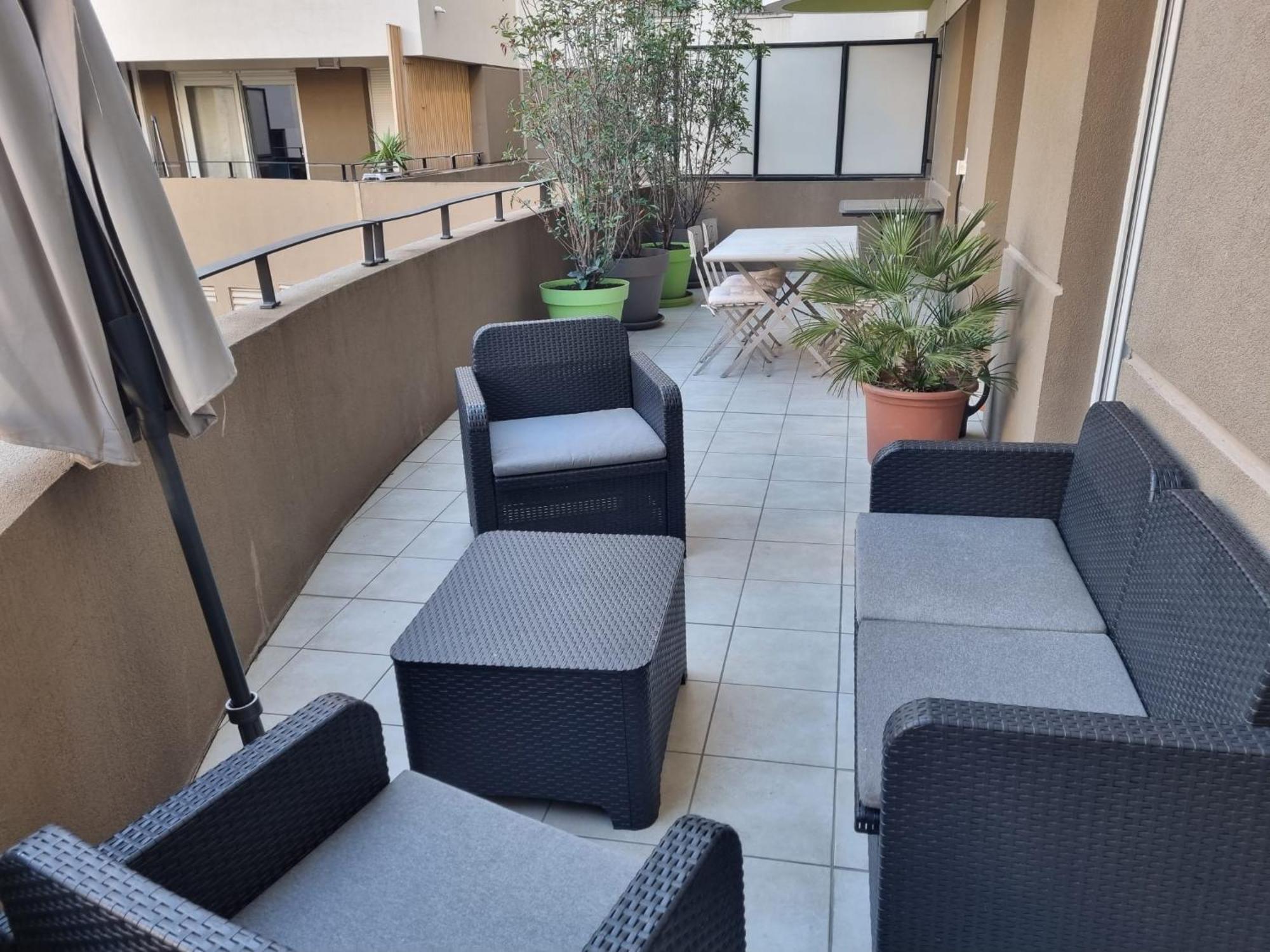 Grand Appartement Avec Garage Et Terrasse Castelnau-le-Lez Buitenkant foto